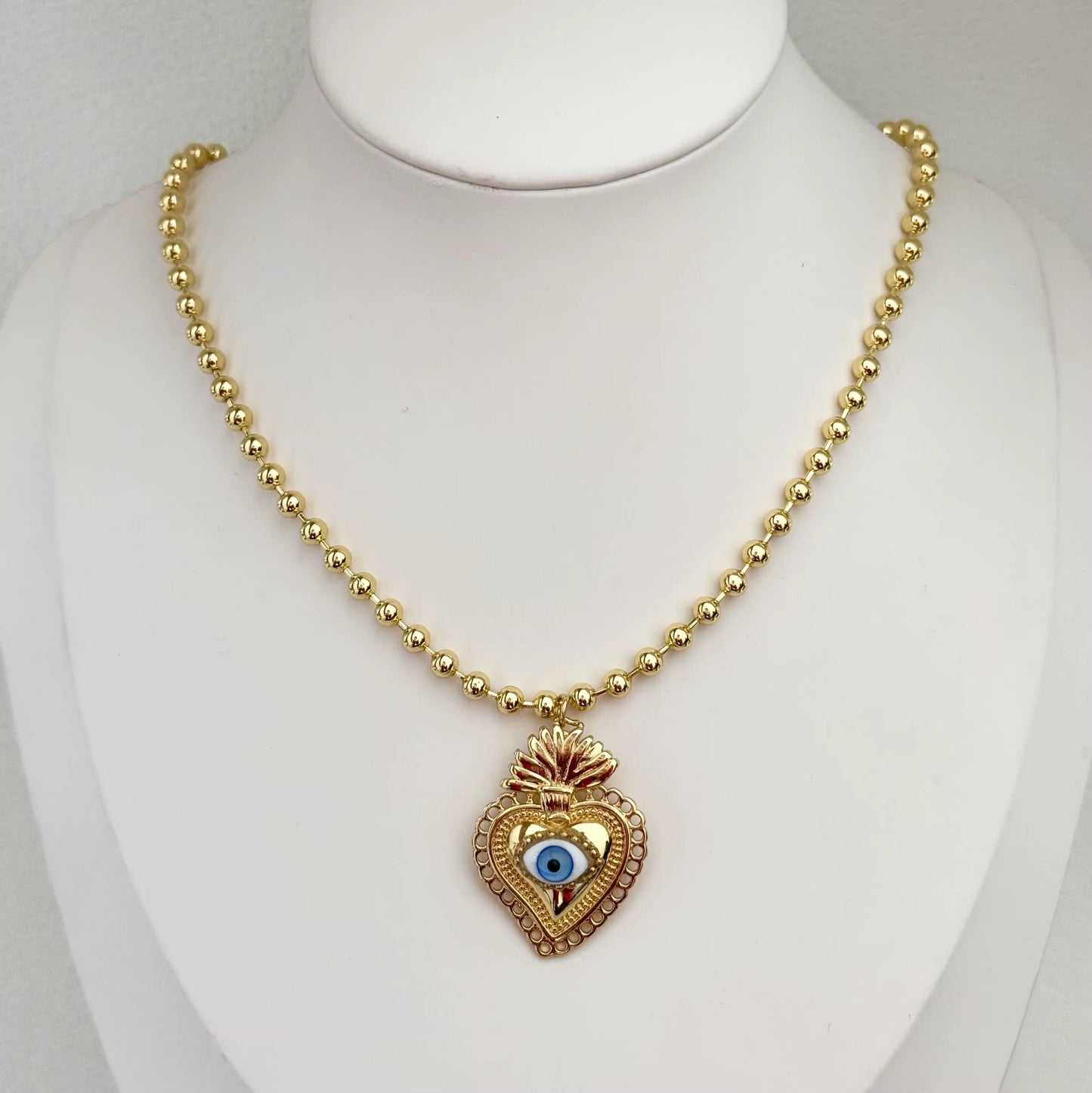 Collar corazón sagrado ojo cristal