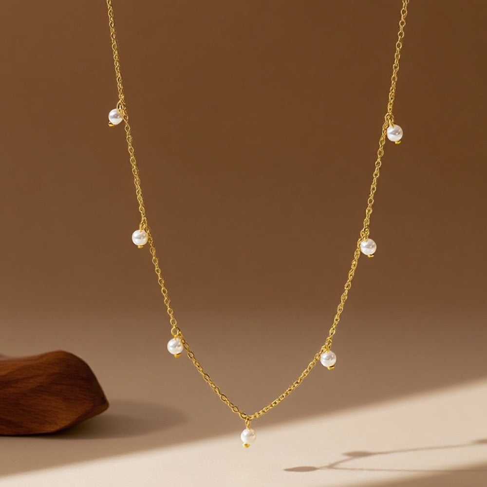 Collar dijes en perlita