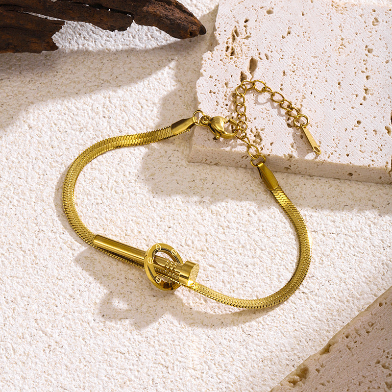 Pulsera planchada de clavo