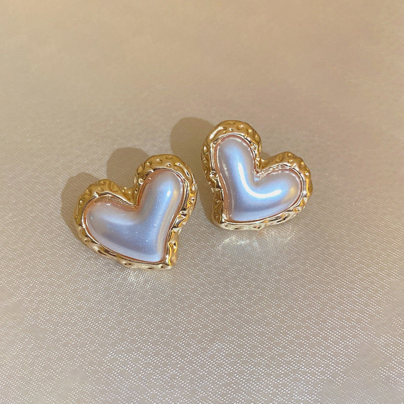 Aretes corazón perlita
