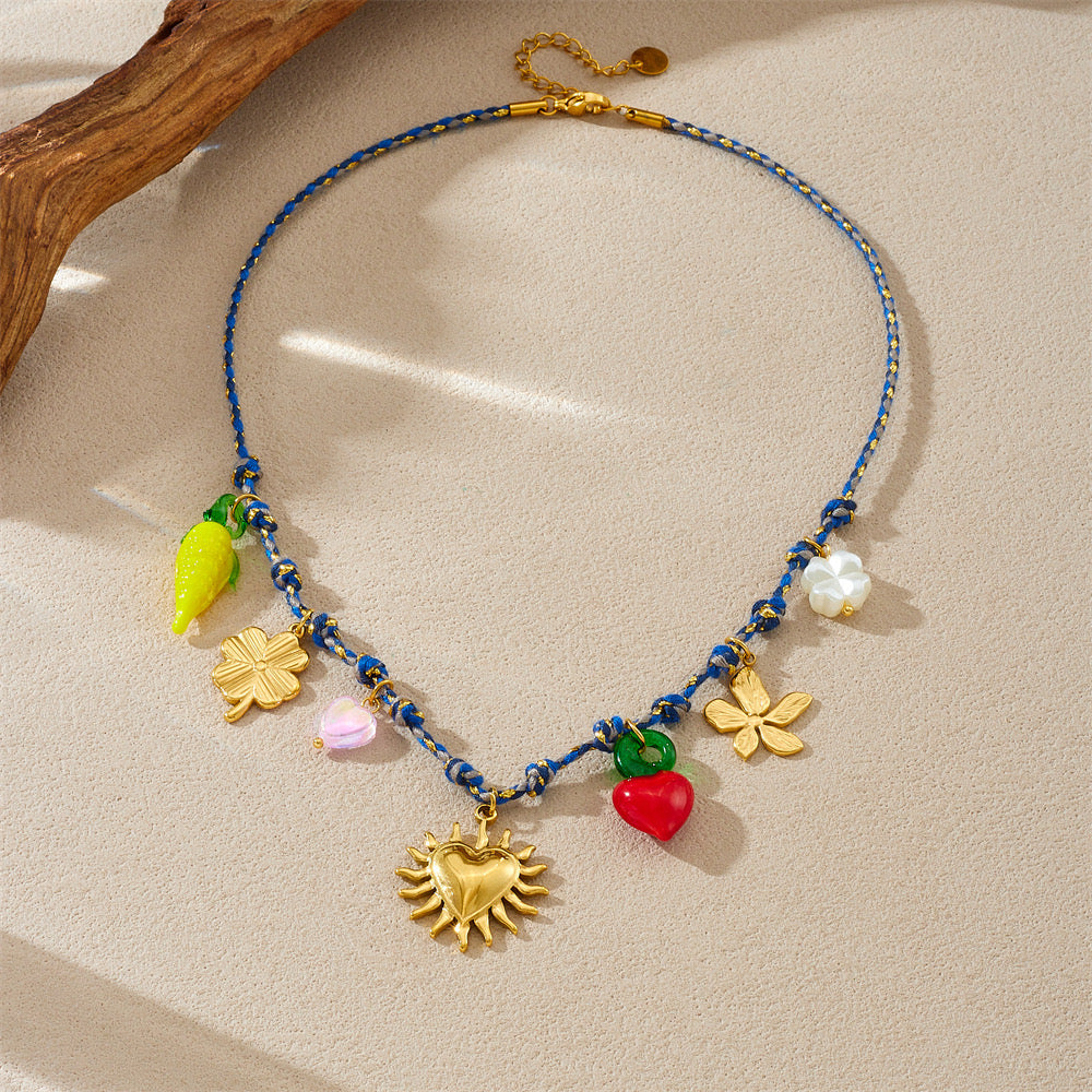 Collar hilo azul blanca Nieves