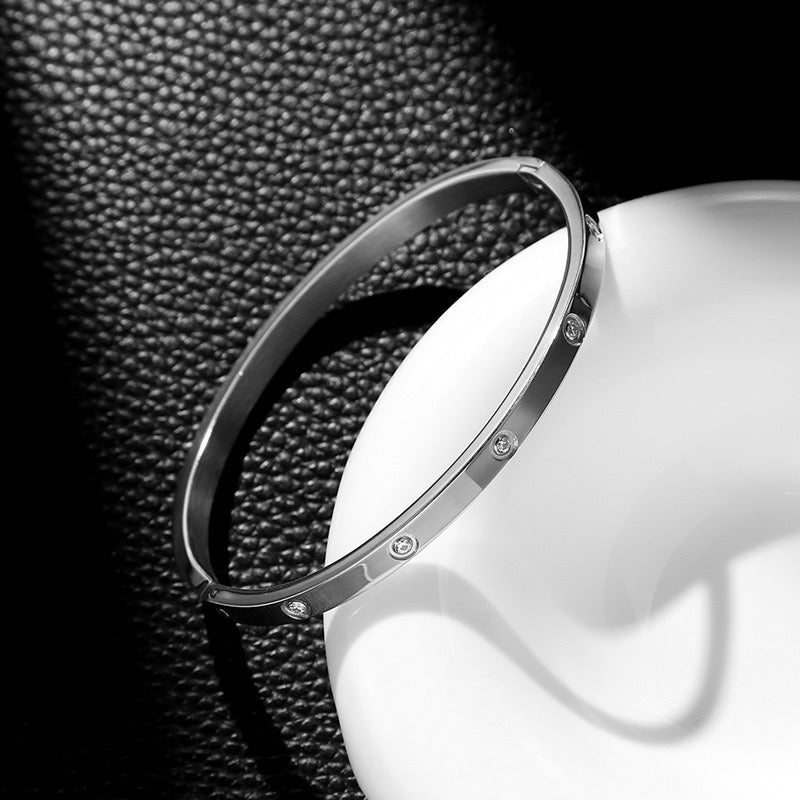 Pulsera Cartier brillo plata delgada