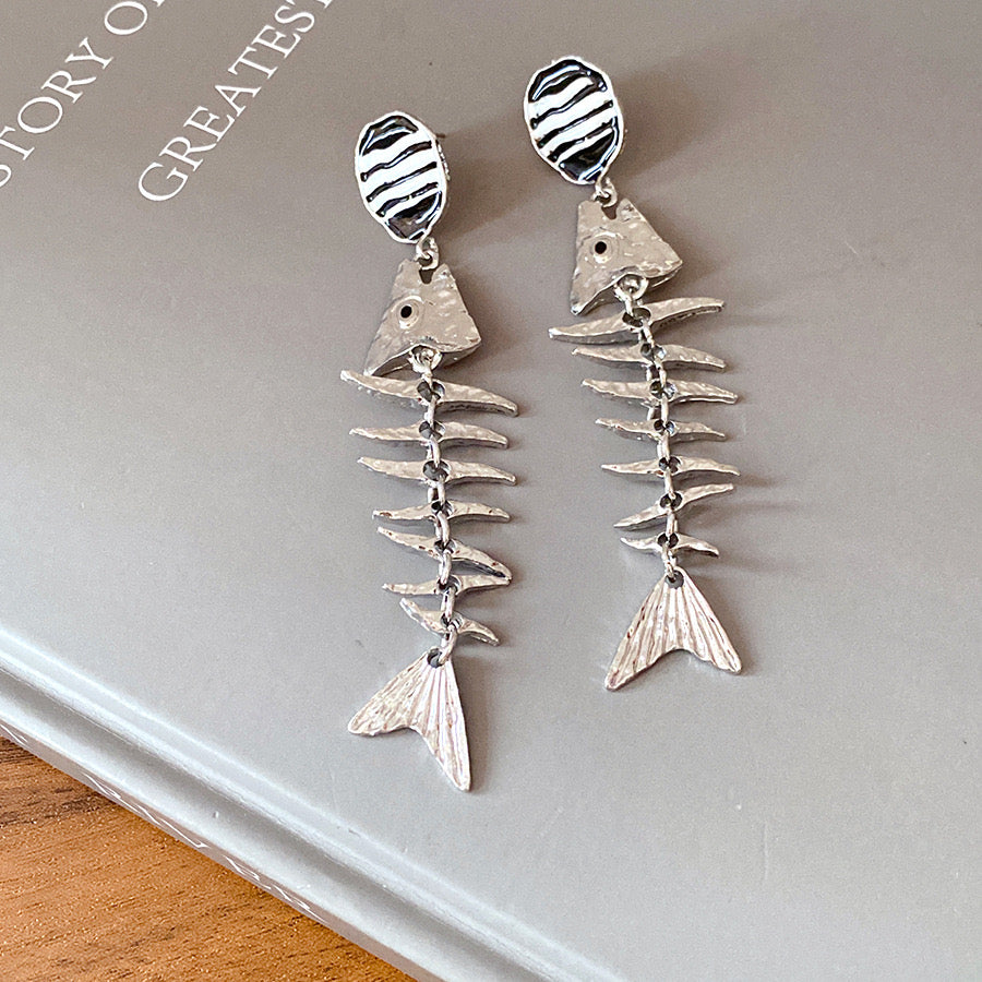 Aretes esqueleto zebra plata