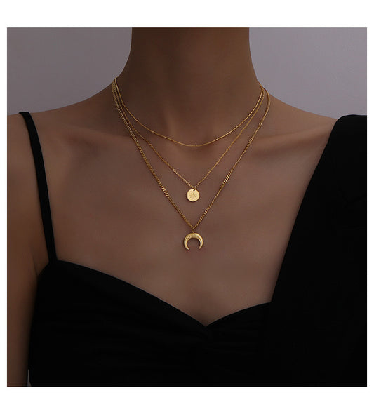 Collar triple cuerno