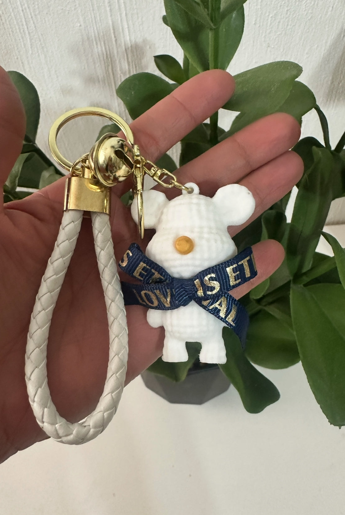 Llavero osito blanco