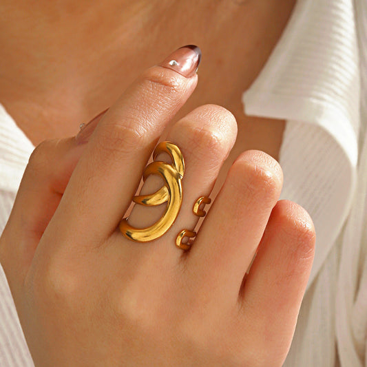 Anillo chuncky diferente