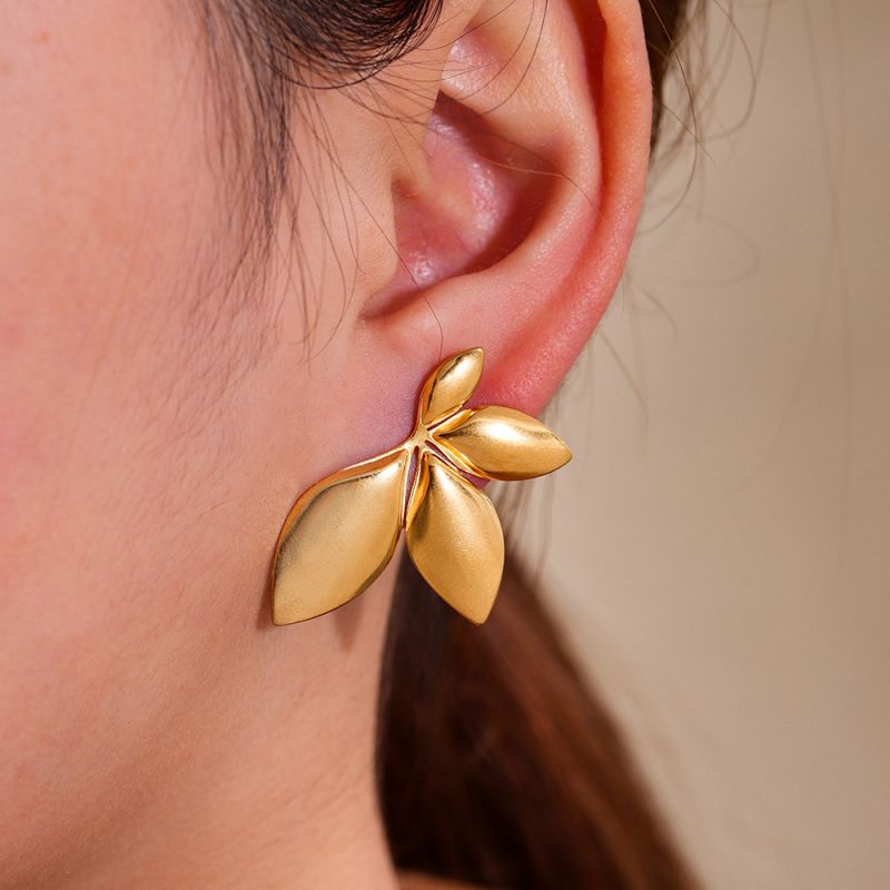 Aretes hojas abanico