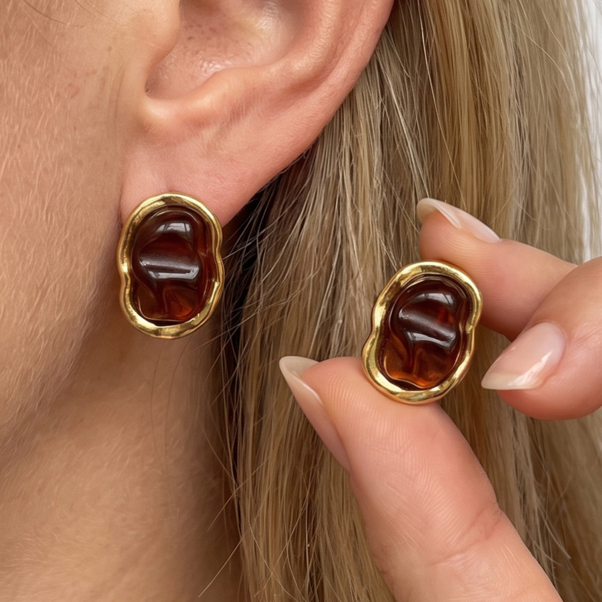 Aretes de acero con detalles en acrílico