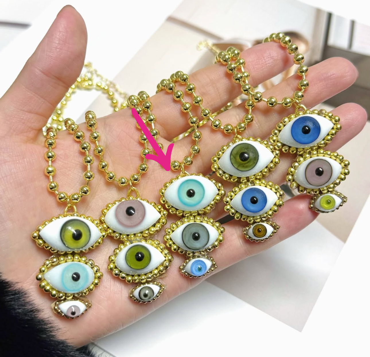 Collar ojo triple de cristal