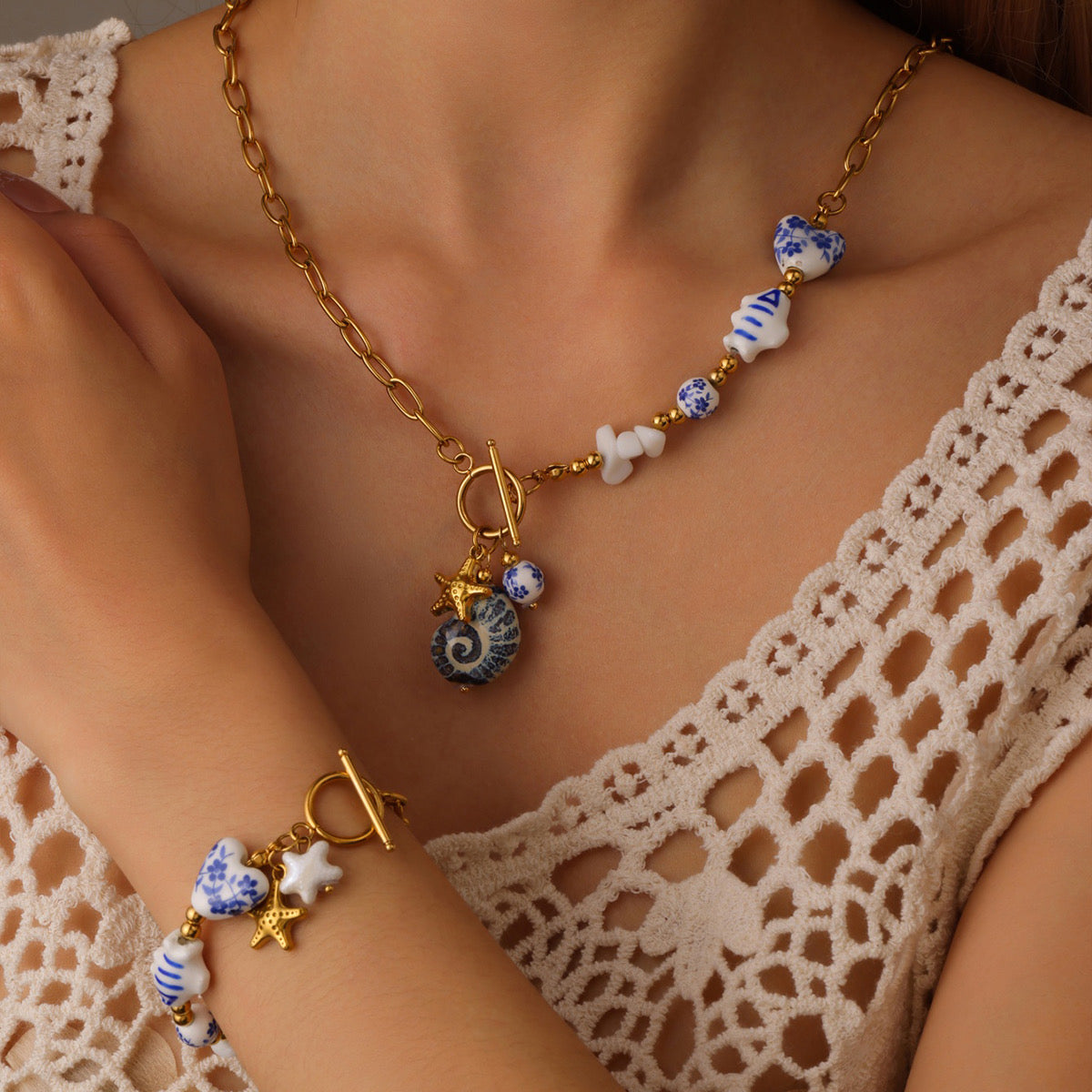 Collar mar azul