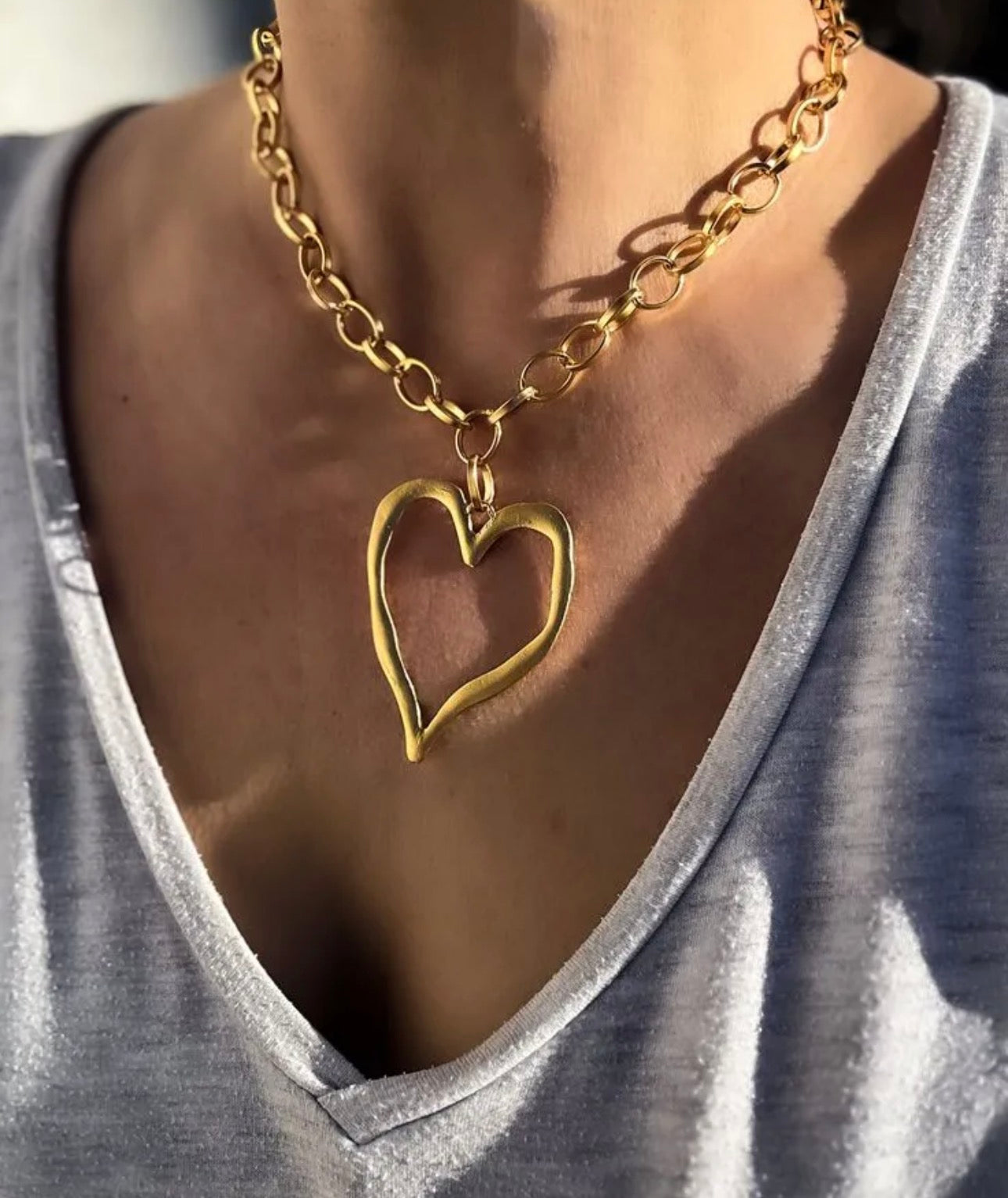 Collar corazón cadena eslabón chuncky dorado