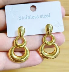 Aretes círculo cascada
