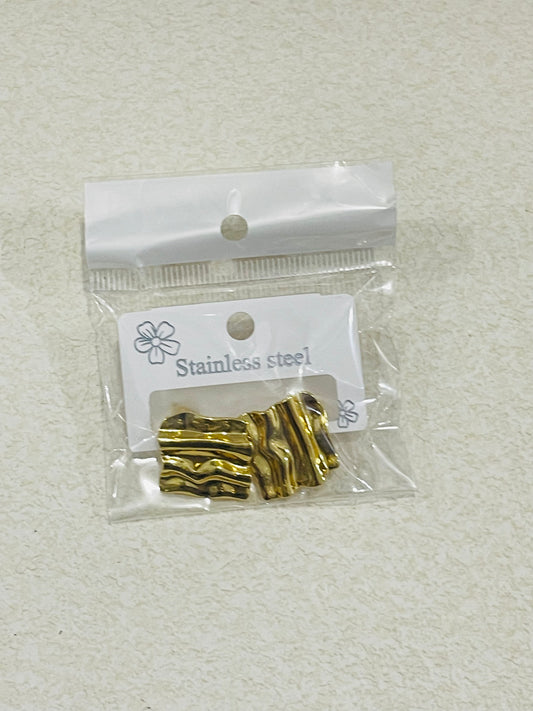 Aretes cuadro arrugado
