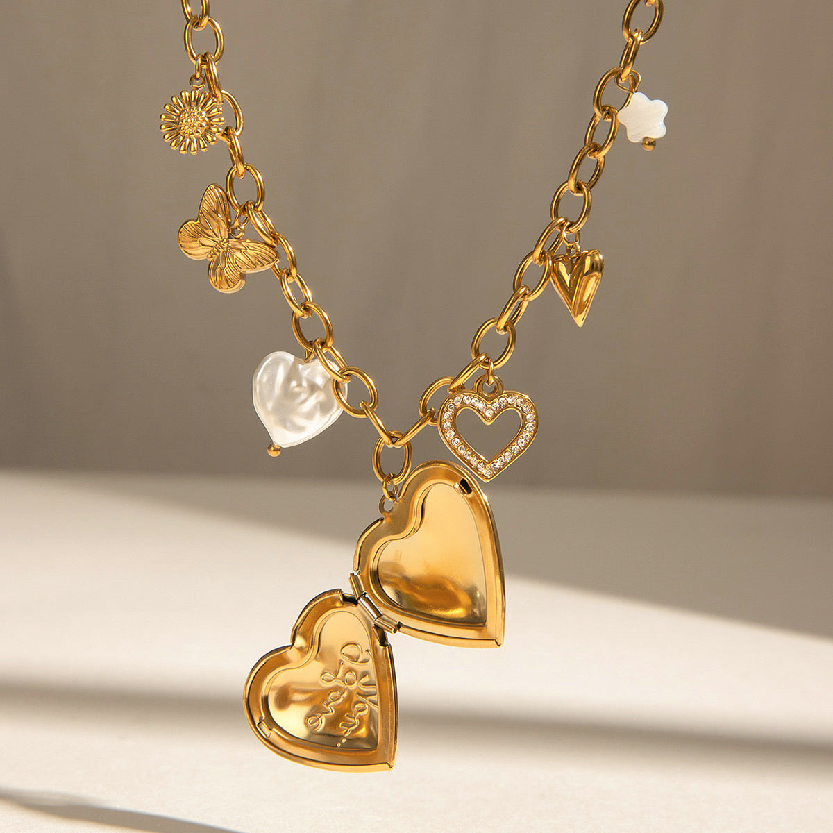 Collar Charms relicario corazón