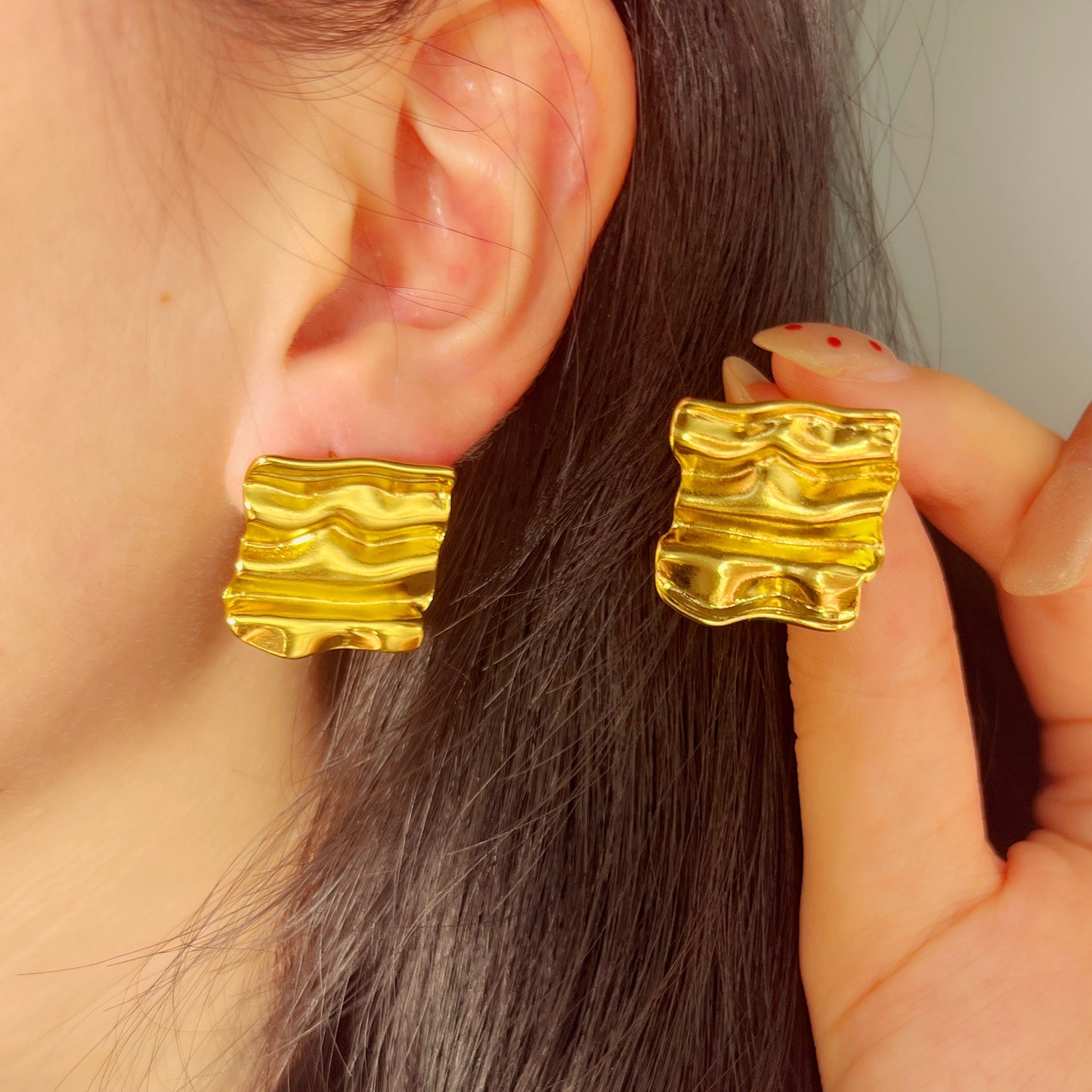 Aretes cuadro arrugado