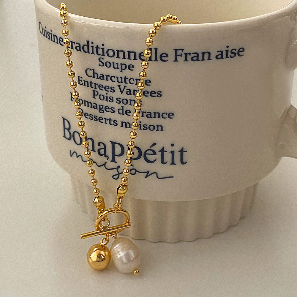 Collar de perla con cadena de bolitas