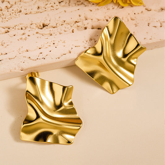 Aretes arrugados tamaño normal