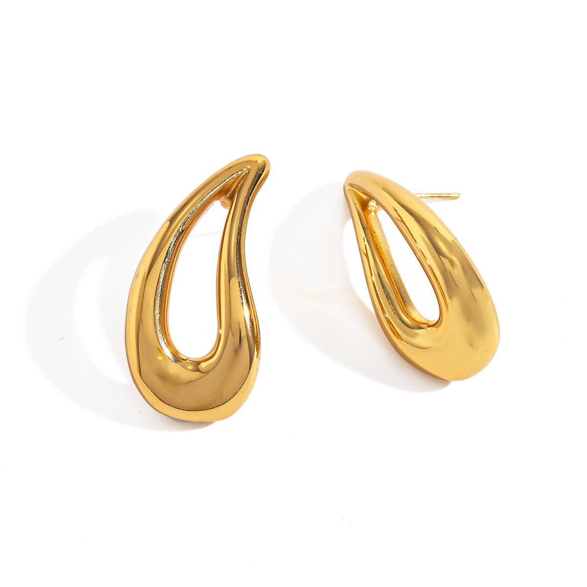 Aretes estilo gota contorno