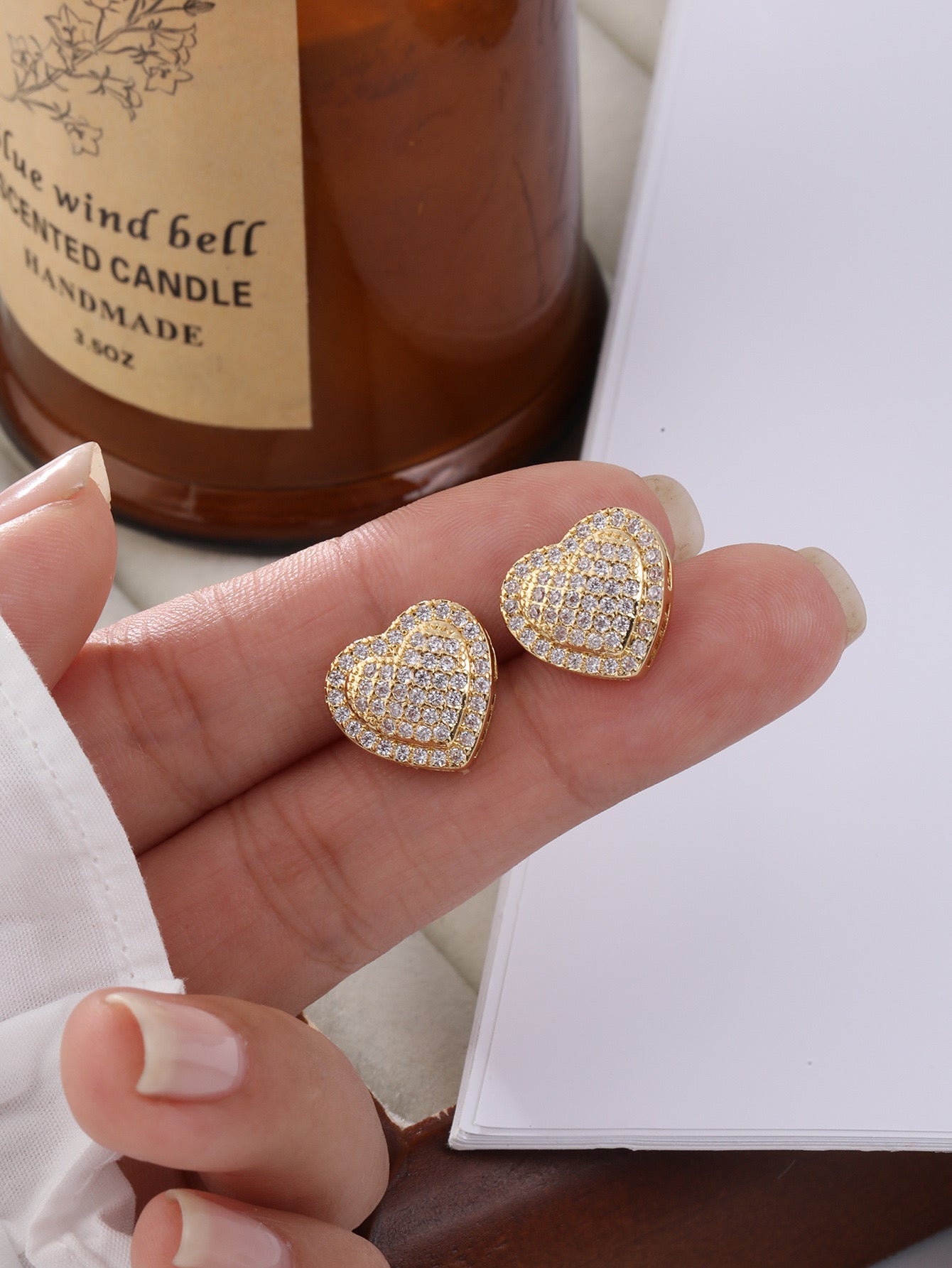 Aretes corazón brillosos