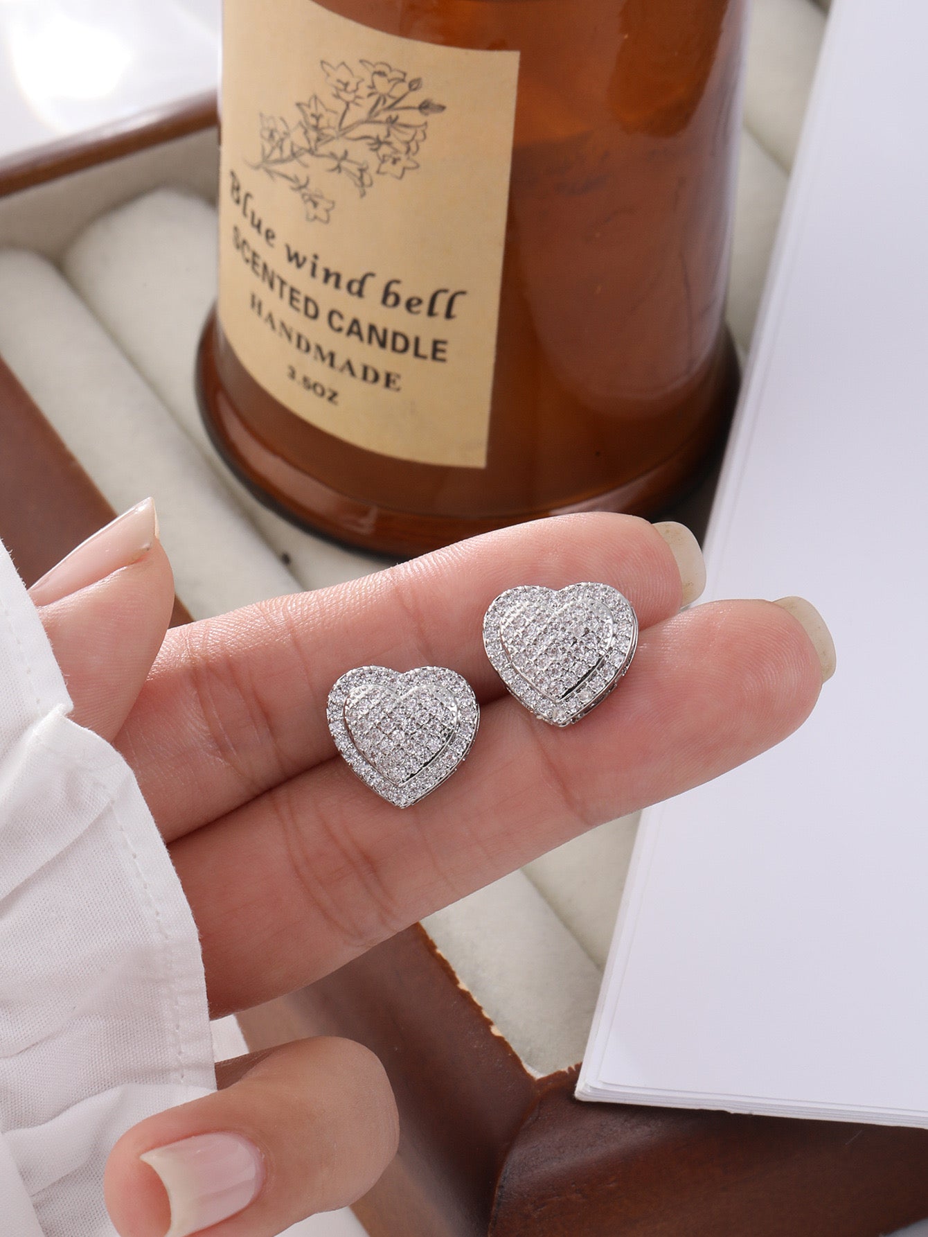 Aretes corazón brillosos
