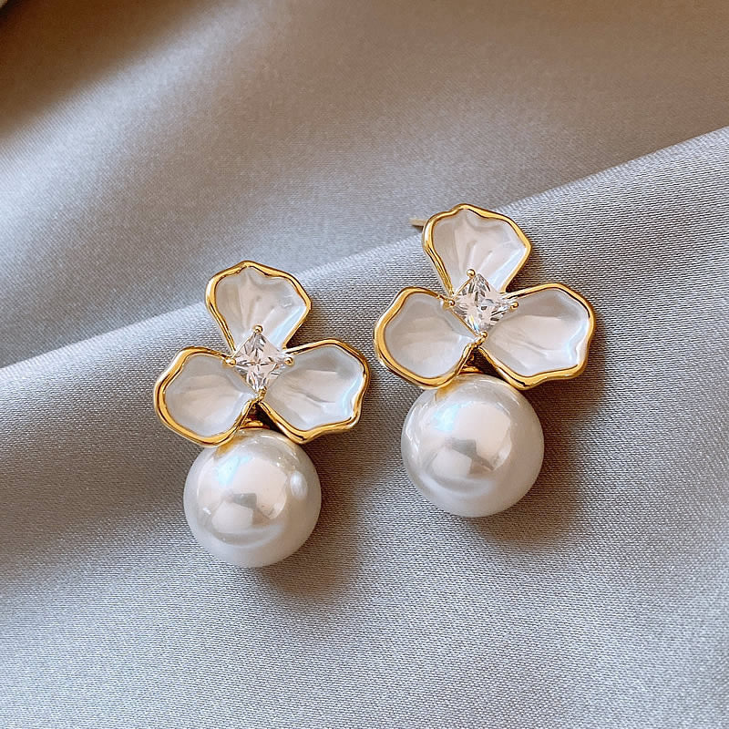 Aretes flor perlita