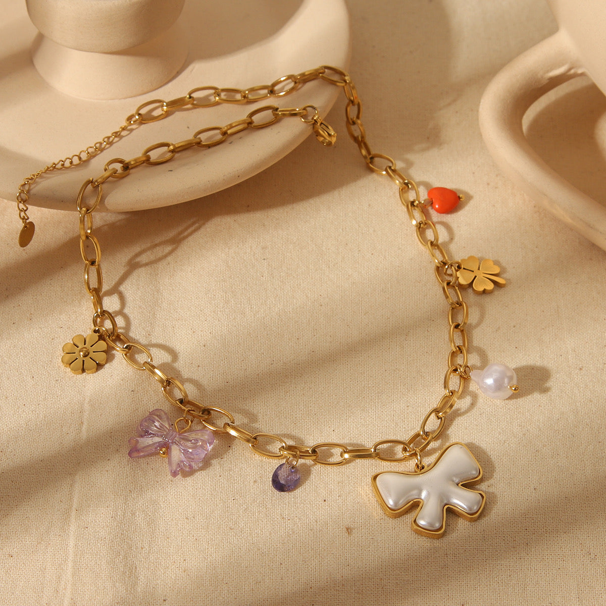 Collar moñito perla