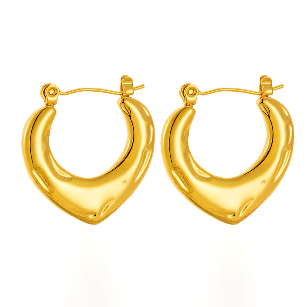 Aretes gruesos con diseño