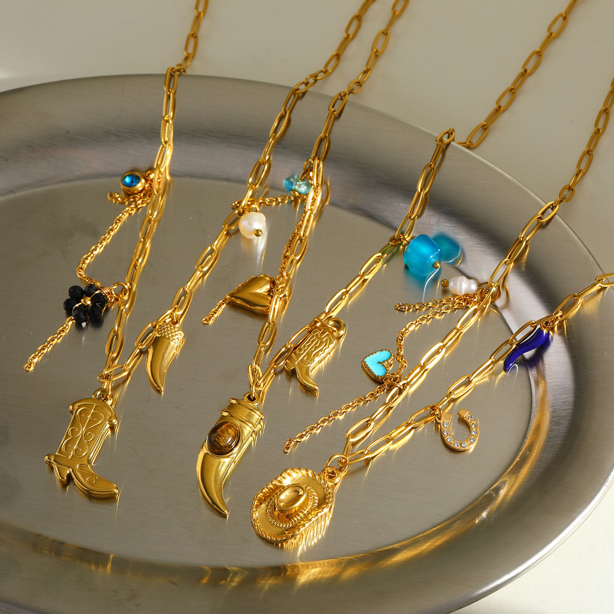 Collar cuerno vaquero