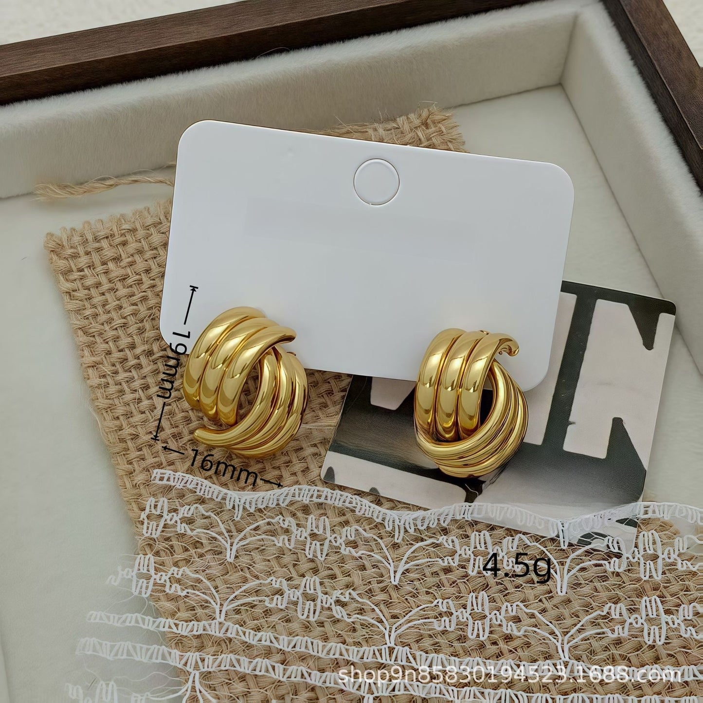 Aretes nudo sencillo